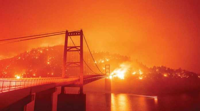 California Wildfires Cause Sky to Turn Orange, Alarms Climate Change
