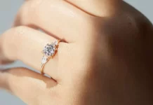 how to pick an engagement ring for your girlfriend